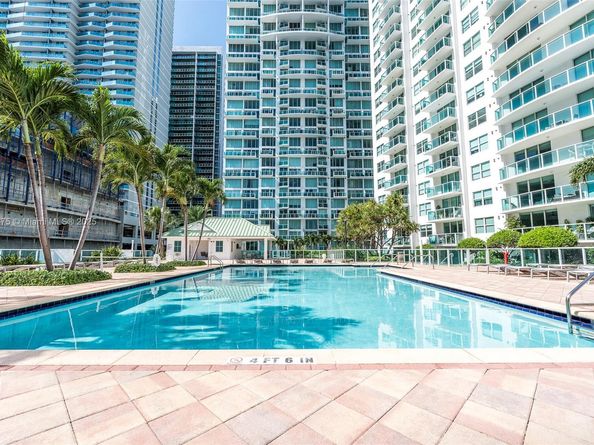 31 SE 5 St 1603, Miami FL 33131