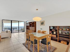2843 S Bayshore Dr 11C, Miami FL 33133