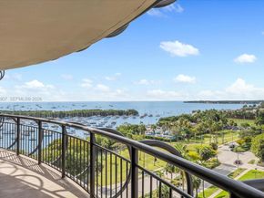 2843 S Bayshore Dr 11C, Miami FL 33133