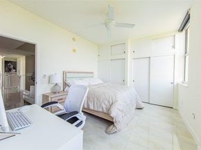 3340 NE 190th St 1101, Aventura FL 33180