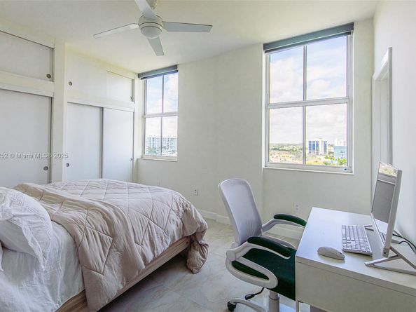 3340 NE 190th St 1101, Aventura FL 33180