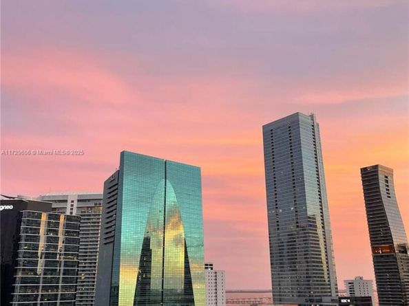 1250 S Miami Ave 2214, Miami FL 33130