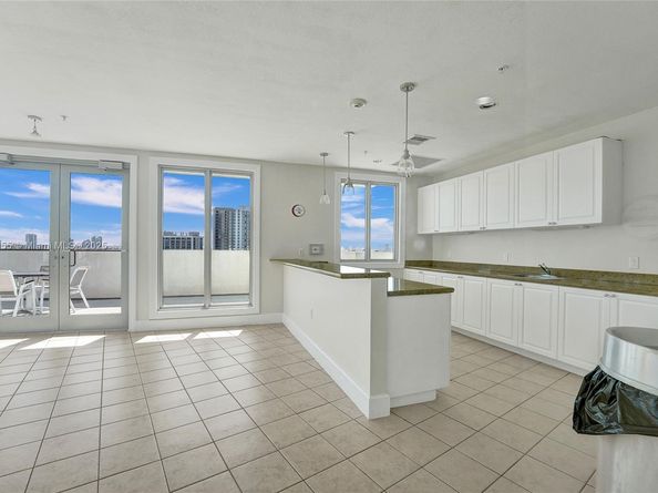 1830 Radius Dr 609, Hollywood FL 33020