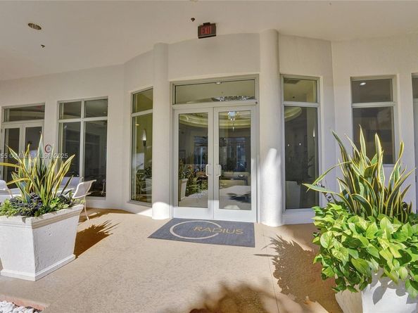 1830 Radius Dr 609, Hollywood FL 33020