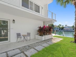 7286 Gary Ave, Miami Beach FL 33141