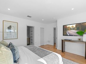 7286 Gary Ave, Miami Beach FL 33141