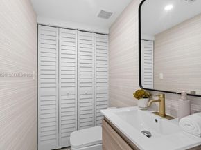 7286 Gary Ave, Miami Beach FL 33141