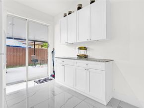 64 SW 15th Ter, Homestead FL 33030