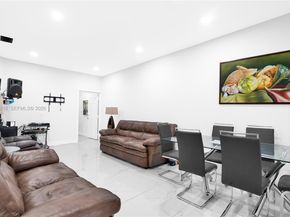 64 SW 15th Ter, Homestead FL 33030