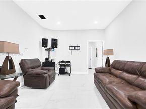 64 SW 15th Ter, Homestead FL 33030