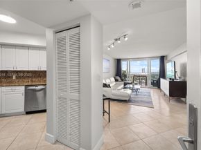 1900 Sunset Harbour Dr 2115, Miami Beach FL 33139
