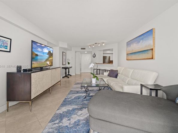 1900 Sunset Harbour Dr 2115, Miami Beach FL 33139