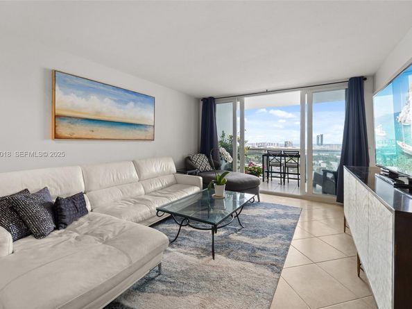 1900 Sunset Harbour Dr 2115, Miami Beach FL 33139