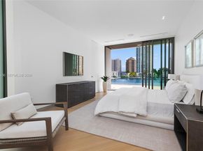 503 Palm Dr, Hallandale Beach FL 33009