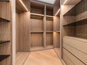 503 Palm Dr, Hallandale Beach FL 33009