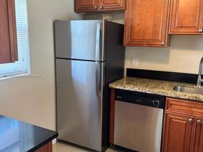 3001 NW 46th Ave 207, Lauderdale Lakes FL 33313