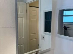 3001 NW 46th Ave 207, Lauderdale Lakes FL 33313