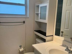 3001 NW 46th Ave 207, Lauderdale Lakes FL 33313