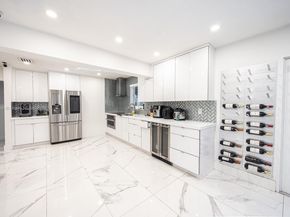 18250 NW 86th Ave, Hialeah FL 33015