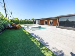 18250 NW 86th Ave, Hialeah FL 33015