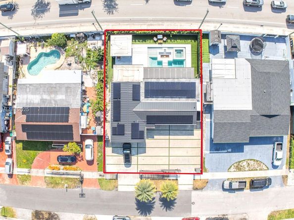 18250 NW 86th Ave, Hialeah FL 33015