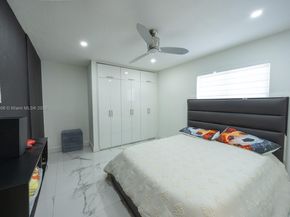 18250 NW 86th Ave, Hialeah FL 33015