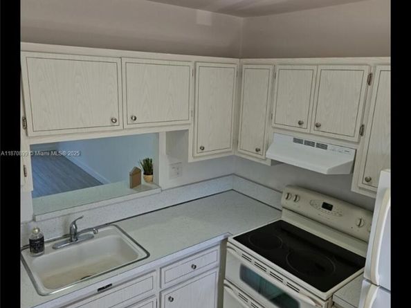 4411 NW 16th St F203, Lauderhill FL 33313