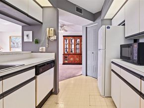 12600 SW 5th Ct 212L, Pembroke Pines FL 33027