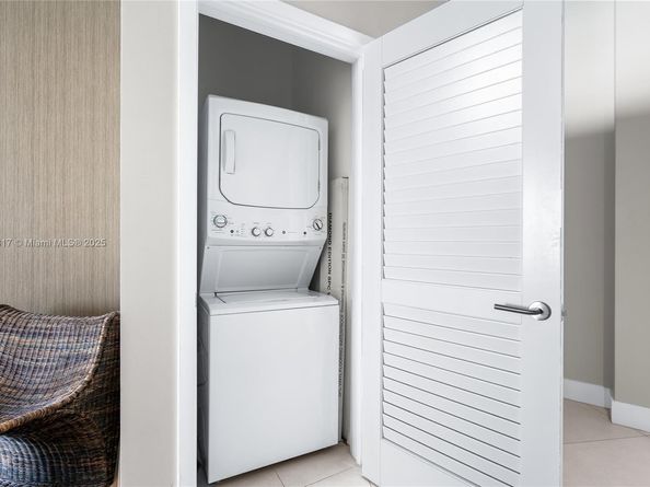 4111 S Ocean Dr 702, Hollywood FL 33019