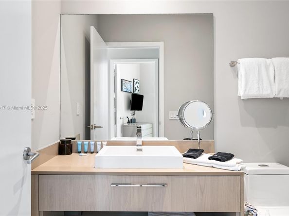 4111 S Ocean Dr 702, Hollywood FL 33019