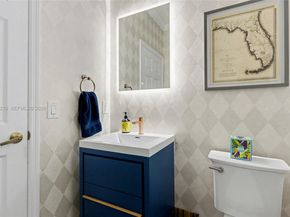 1140 Canella Ln, Hollywood FL 33019