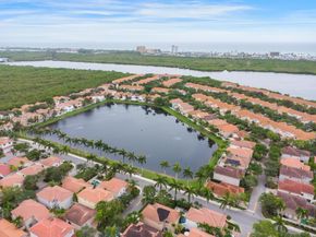 1140 Canella Ln, Hollywood FL 33019