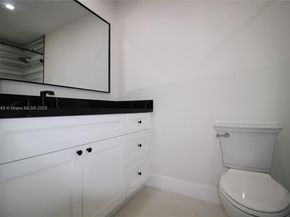 7045 SW 83rd Pl, Miami FL 33143