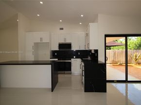 7045 SW 83rd Pl, Miami FL 33143
