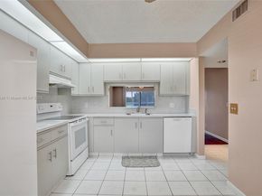 12500 SW 6th St 203N, Pembroke Pines FL 33027