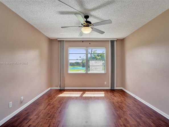 12500 SW 6th St 203N, Pembroke Pines FL 33027