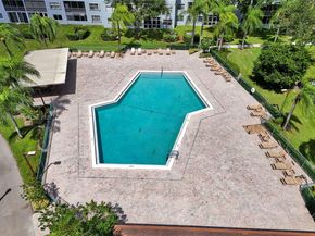 12500 SW 6th St 203N, Pembroke Pines FL 33027