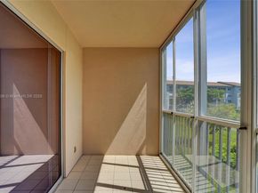 12500 SW 6th St 203N, Pembroke Pines FL 33027