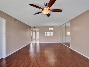 12500 SW 6th St 203N, Pembroke Pines FL 33027