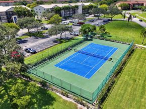 12500 SW 6th St 203N, Pembroke Pines FL 33027