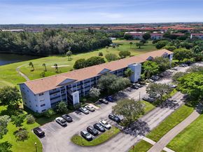 12500 SW 6th St 203N, Pembroke Pines FL 33027