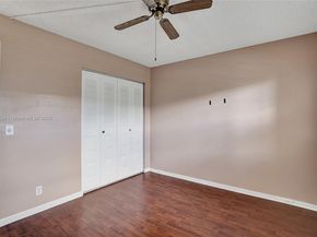 12500 SW 6th St 203N, Pembroke Pines FL 33027