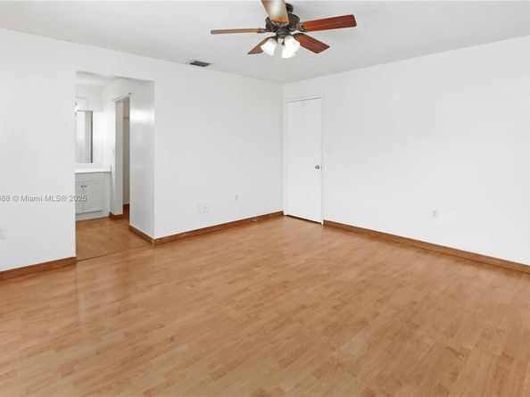 570 NW 109th Ave 1204, Miami FL 33172