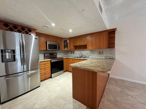 570 NW 109th Ave 1204, Miami FL 33172