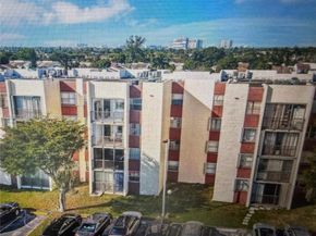 9441 SW 4th St 111, Miami FL 33174