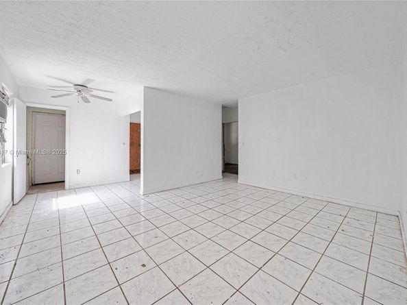 2481 NW 139th St, Opa-Locka FL 33054