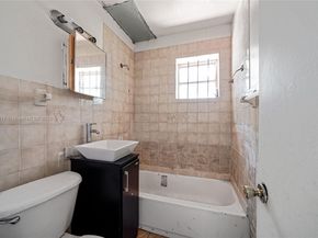 2481 NW 139th St, Opa-Locka FL 33054