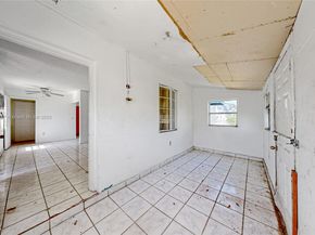 2481 NW 139th St, Opa-Locka FL 33054