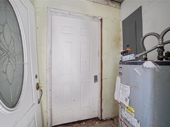 2481 NW 139th St, Opa-Locka FL 33054