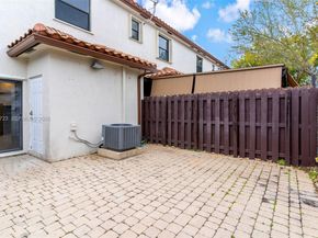 3202 SE 6th St, Homestead FL 33033